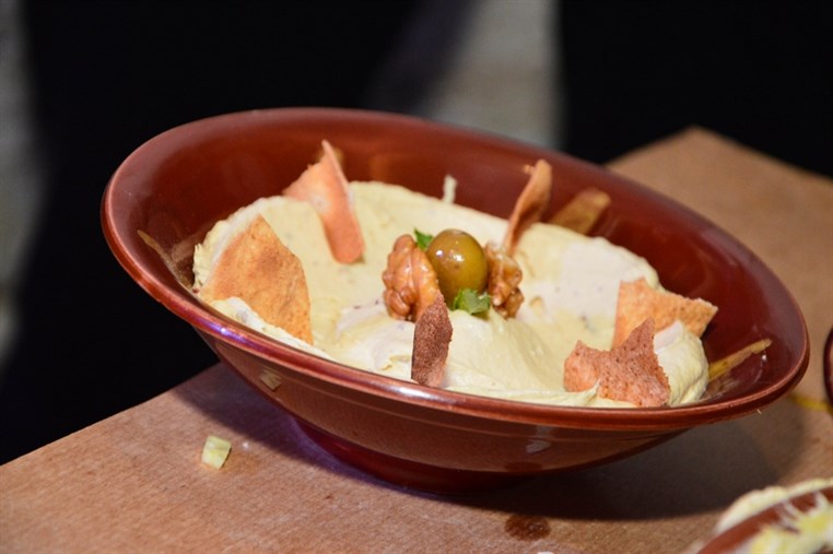 The Hummus Game 